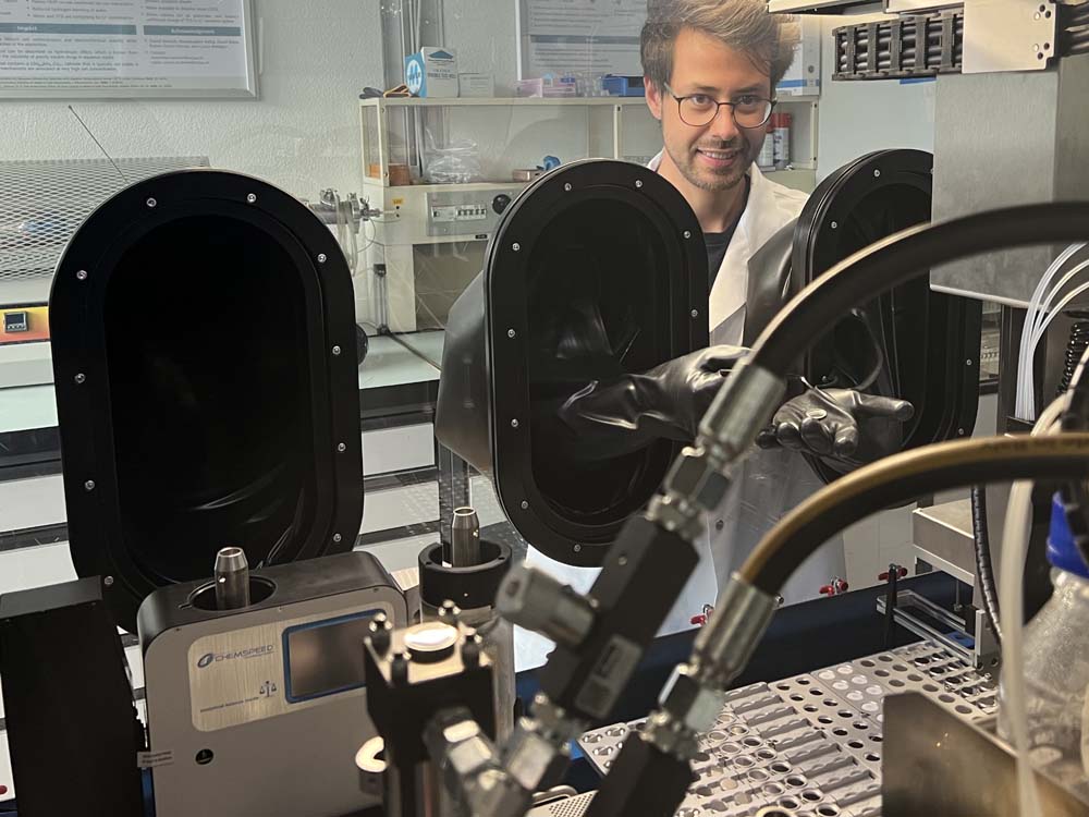 Mit Robotern die Batterieforschung beschleunigen