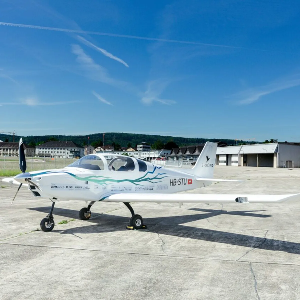 e-Sling auf dem Rollfeld