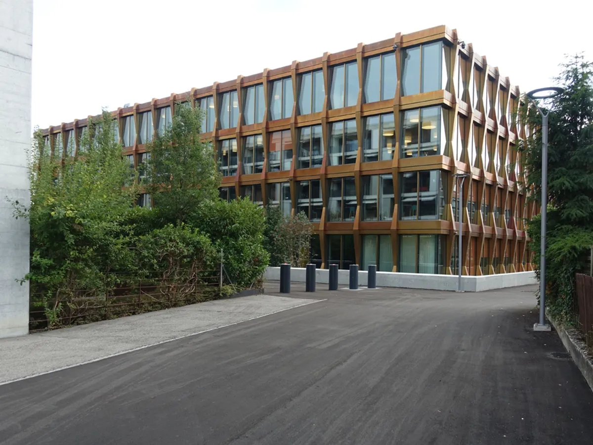 Swissgrid hat Investitionen gesteigert und Klimaziele gesetzt