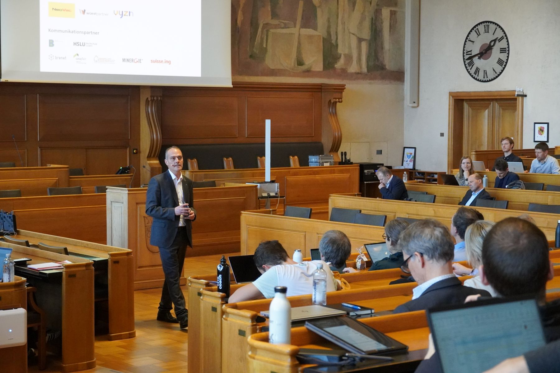 Rückblick: 3. Symposium «Graue Emissionen im Bausektor» im Rathaus Bern